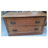 Oak Blanket Chest w/Drawers