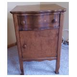 Curved Drawer Nightstand - H 27.5' x W 18' x D 17'