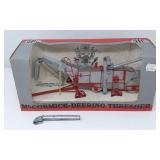 1/28 McCormick-Deering  Thresher w/Box