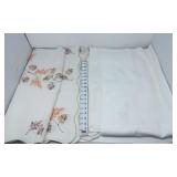 (3) Tablecloths