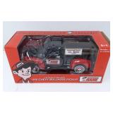 1/ 25 Hardware Hank 1950 Chevy Bullnose Pickup