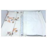 (3) Tablecloths