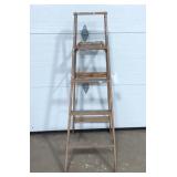 Wood 5 ft Step Ladder