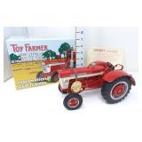 1/16 International 660 Diesel Tractor National