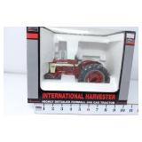 1/16 IH 340 Gas Tractor- Classic Series NIB -