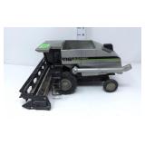 1/16 Duetz-Allis Gleaner R6 Combine w/Bean Head