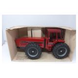 1/16 International 7488 Tractor- ErtlB9x has