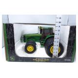 1/16 John Deere 8520 Tractor  - Collector Edition