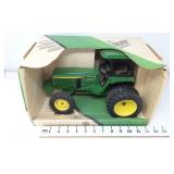 1/16 John Deere 4960 MFWD Tractor - Ertl