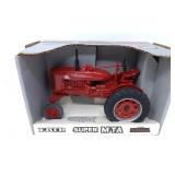 1/16 Farmall Super M-TA -Special Edition NIB -