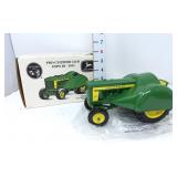 1/16 John Deere 620 Orchard Tractor