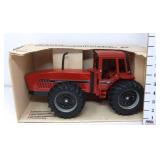 1/16 International 7488 Tractor- NIBErtl - Box