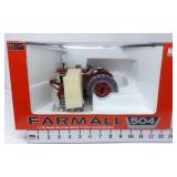 1/16 Farmall 504 Tractor w/468 Cultivator -