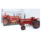 1/16 International Farmall 826 Tractor  - #6
