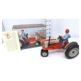 1/16 Ford 901 Select Speed Tractor w/Jim Figure -
