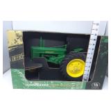 1/8 John Deere 1939  Model "B" Tractor - NIB