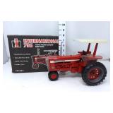 1/16 International Farmall 756 - NIB 1996 Farm