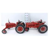 1/16 McCormick Farmall Super "C" & "H" Tractors