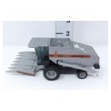 1/64 Argo R-52 Gleaner - Ertl - No Box