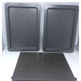 (2) Pyrex Cookie/ Bar Pan & Cookie Sheet