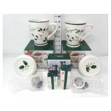 Pfaltzgraff Winterberry Salt/Pepper & (2) Covered