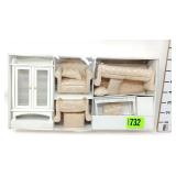 White Dollhouse Living Room Furniture w/Gold