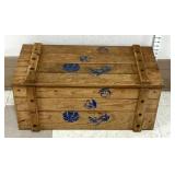 Vintage Childrenï¿½s Wooden Toy Box
