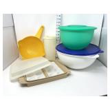 Assorted Tupperware