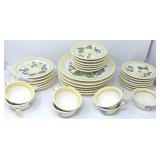 Red Wing "Brittney" 6 Place Setting Dish Set