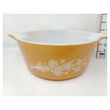 Pyrex Butterfly Gold 2.5 Qt Casserole