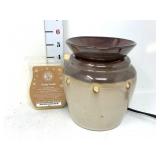 Scentsy Wax Warmer & Simply Vanilla Scentsy bar