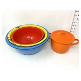 Vintage Enamelware Colored Nesting iMixing Bowls