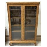 Display Case w/4 Adjustable Shelves