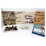 Vintage Buttons & Buttoneer