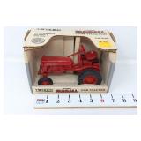 1/16 McCormick Farmall Cub Tractor - Ertl