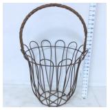 Lg Wire Decorative Basket - Yard Art