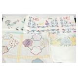 (4) Retro Tablecloths