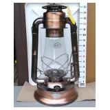 Dietz No.80 Blizzard Oil Burming Lantern -Bronze