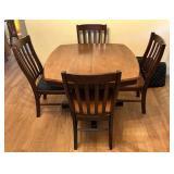 Butterfly Leaf Dining Room Table w/4 Chairs