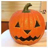 Poly-Resin Jack-Oï¿½-Lantern w/Sparkle