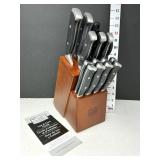Chicago Cutlery Knife Set in Block