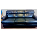 La-Z-Boy - Signature ll Leather Finesse Couch