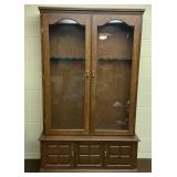 12 Gun Display Cabinet w/Lock & Key