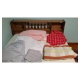 Full size bed w/bedding