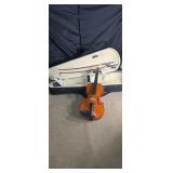 Cecilio CVN-100 fiddle has a serial number