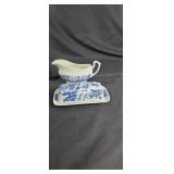 Churchill Englad Willow butter dish snd gravy