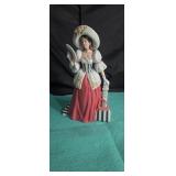 1994 Mrs Albee Award Avon figurine approx 10