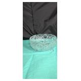 Must see Cut edge crystal bowl with floral design