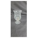 Beautiful crystal vase approx 7 inches tall
