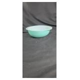 1.5 quart pyrex bowl in blue